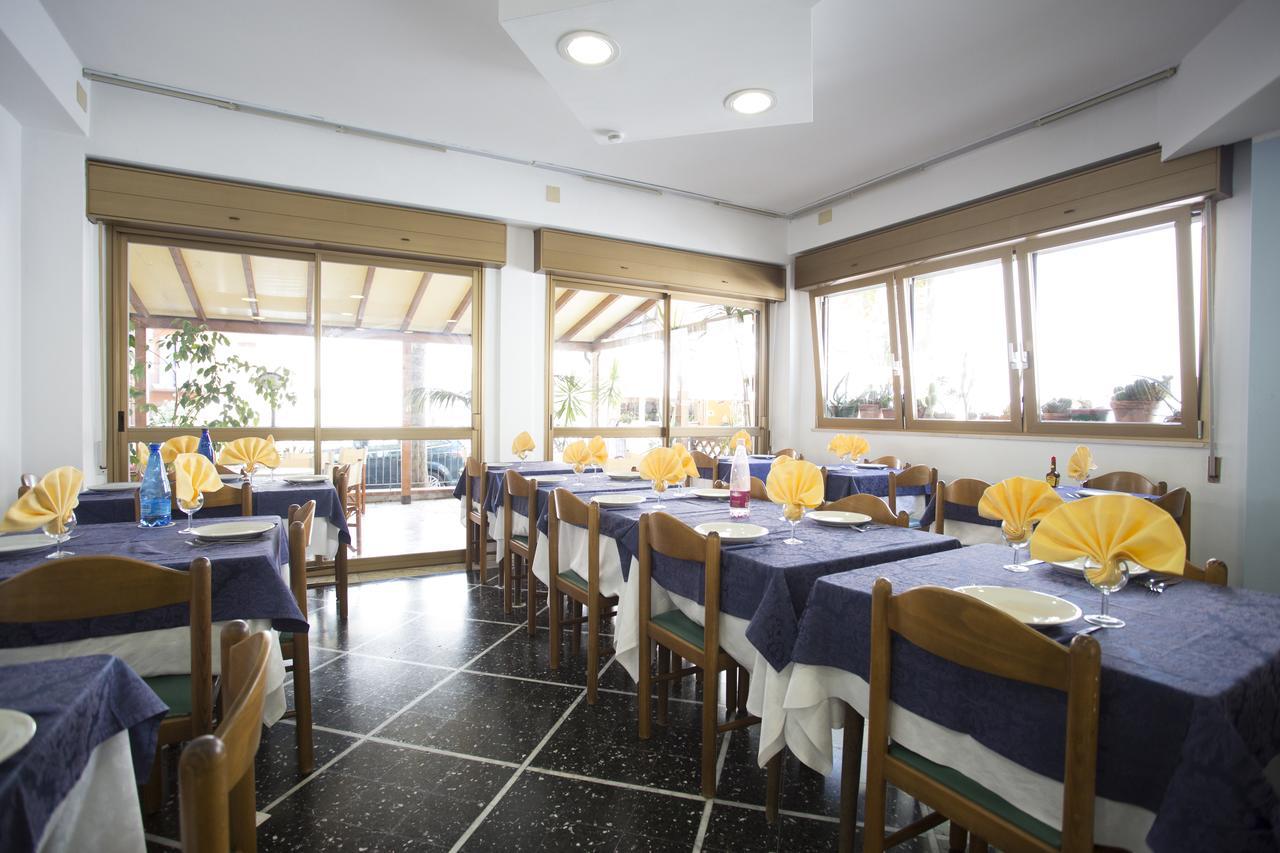Hotel Domus Mea Cattolica Exterior foto