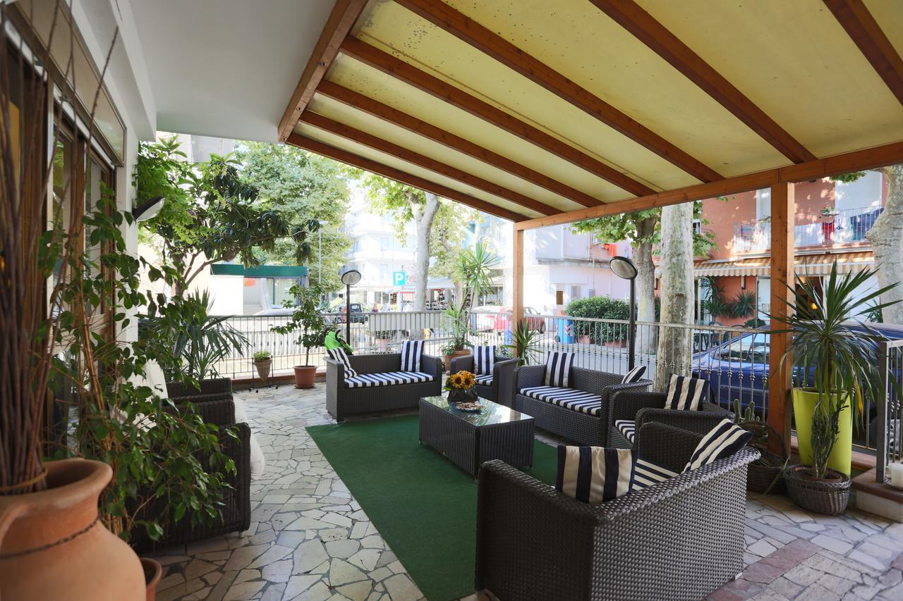 Hotel Domus Mea Cattolica Exterior foto